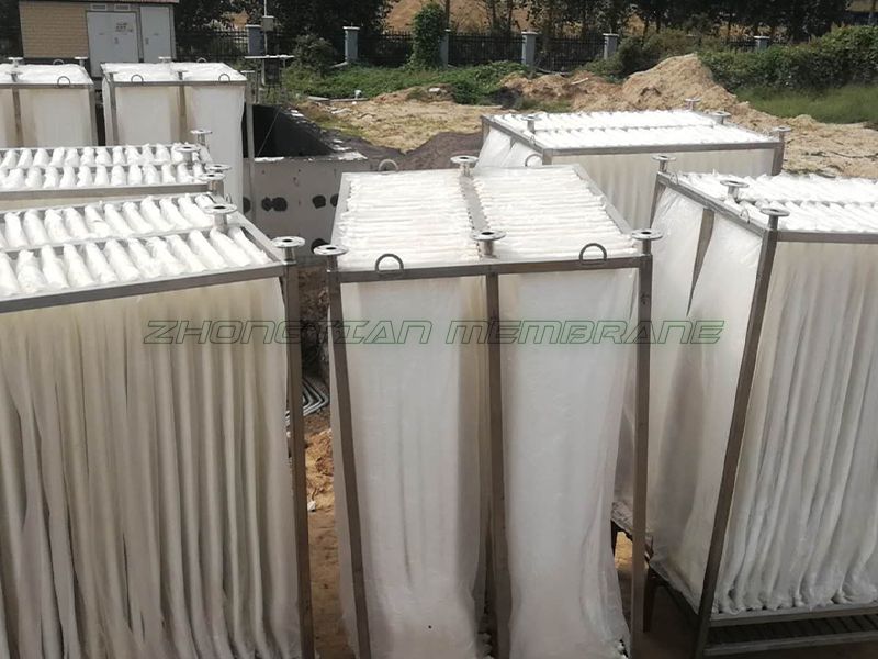 4000吨中水回用MBR膜组安装现场（二）